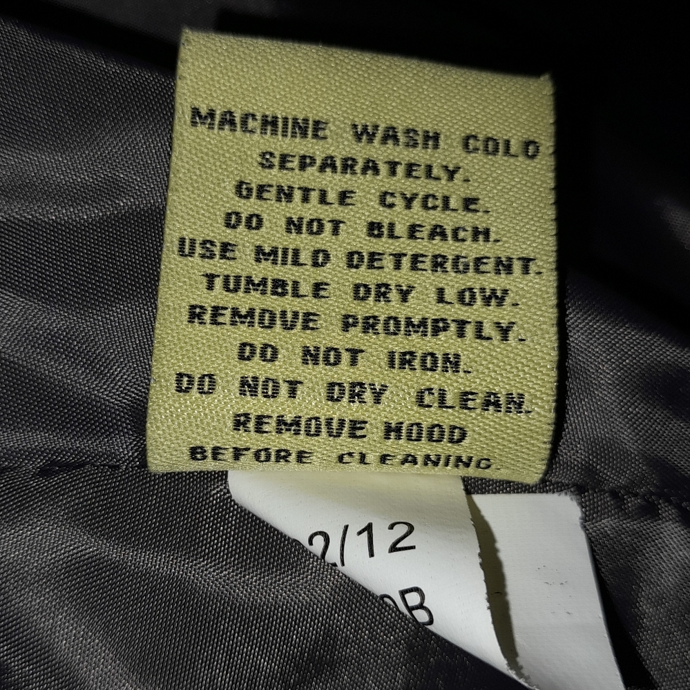 Puffer Coat - Picture 9 of 9